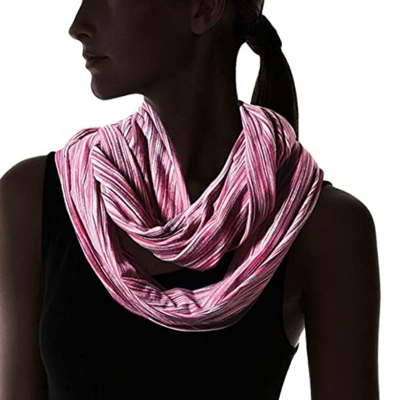 Champion Women's Lightweight Snap Scarf - Picture 7 of 10